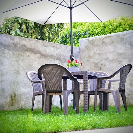ヴェルバーニア Casina Dello Zioヴィラ エクステリア 写真